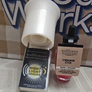 Bath & Body Works Wallflower warmer& Cinnamon stick refill